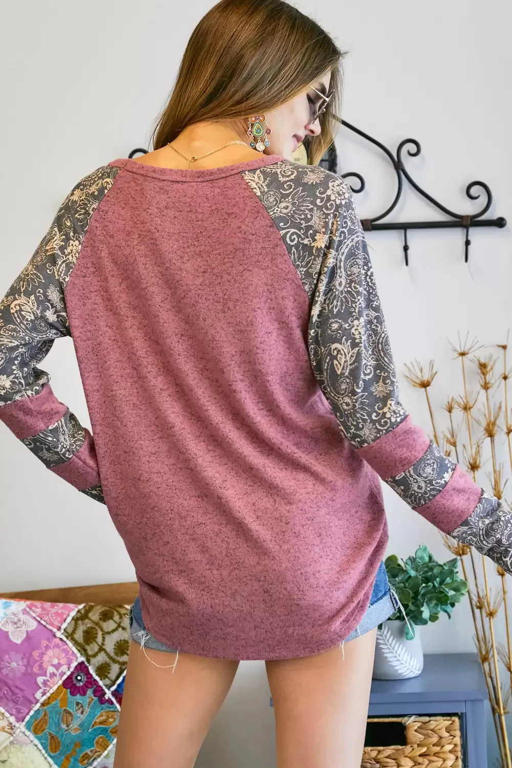 Adora Lattice V Neck Paisley Print Contrast Top In Rubber