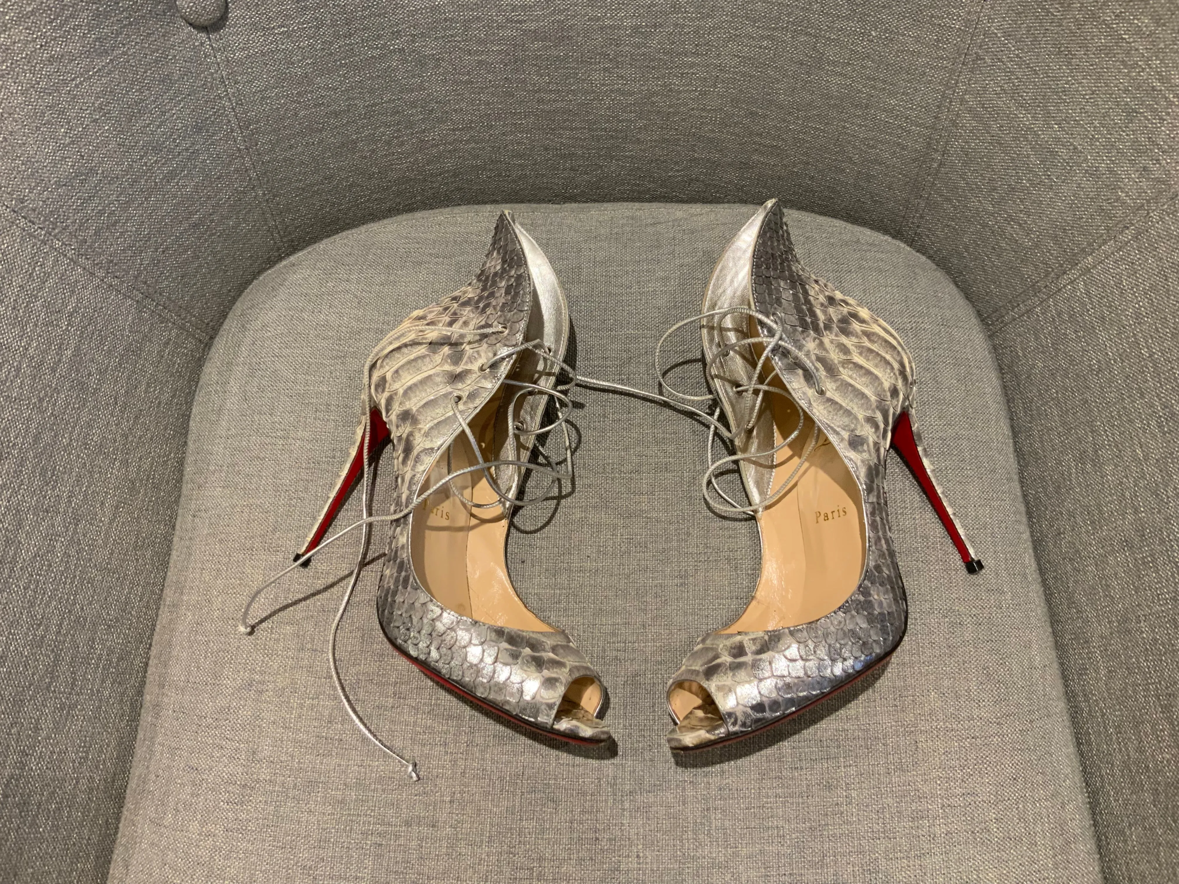 Christian Louboutin Python Megavamp 100 Pumps Heels Size 36.5 ladies