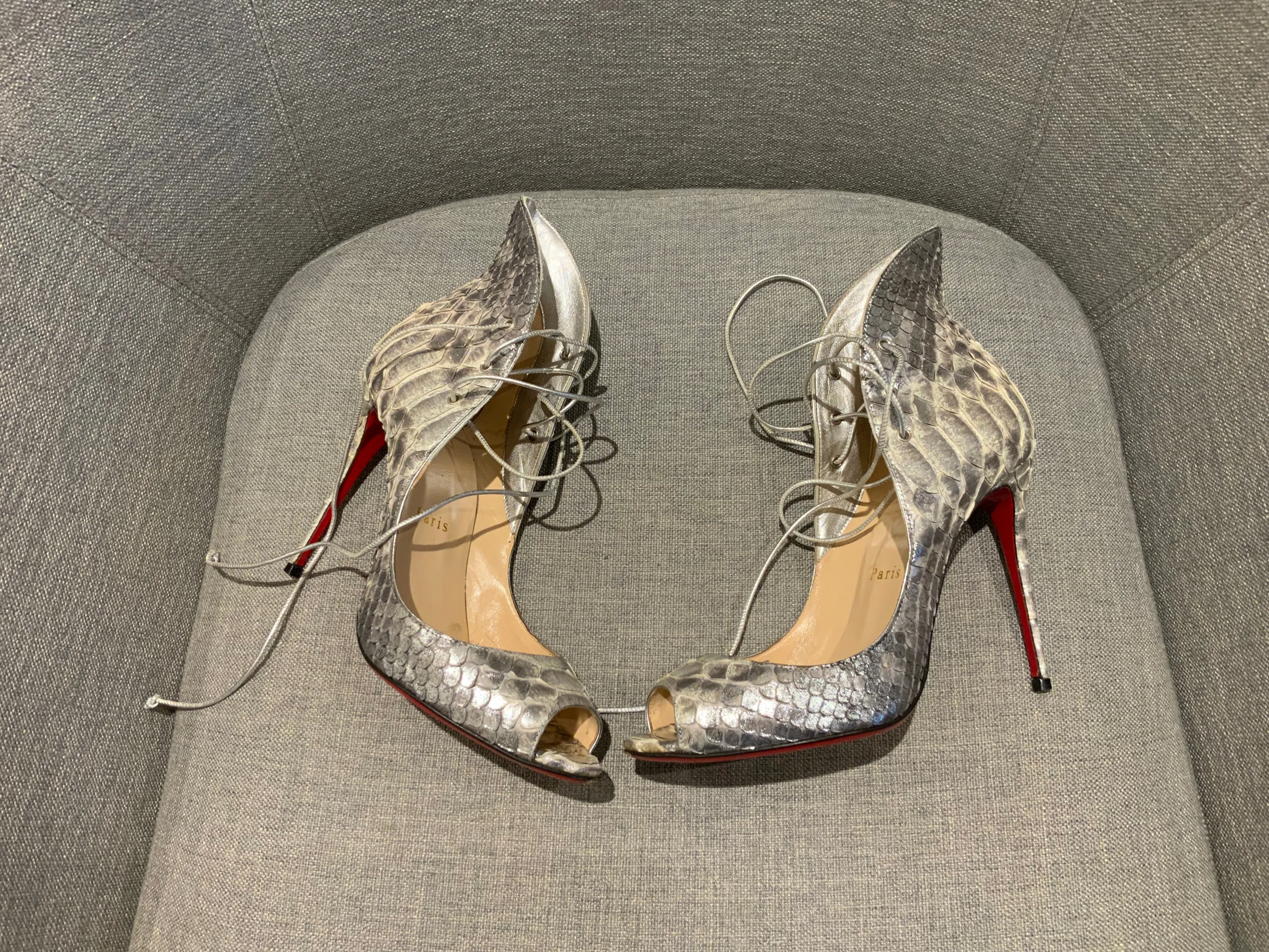 Christian Louboutin Python Megavamp 100 Pumps Heels Size 36.5 ladies
