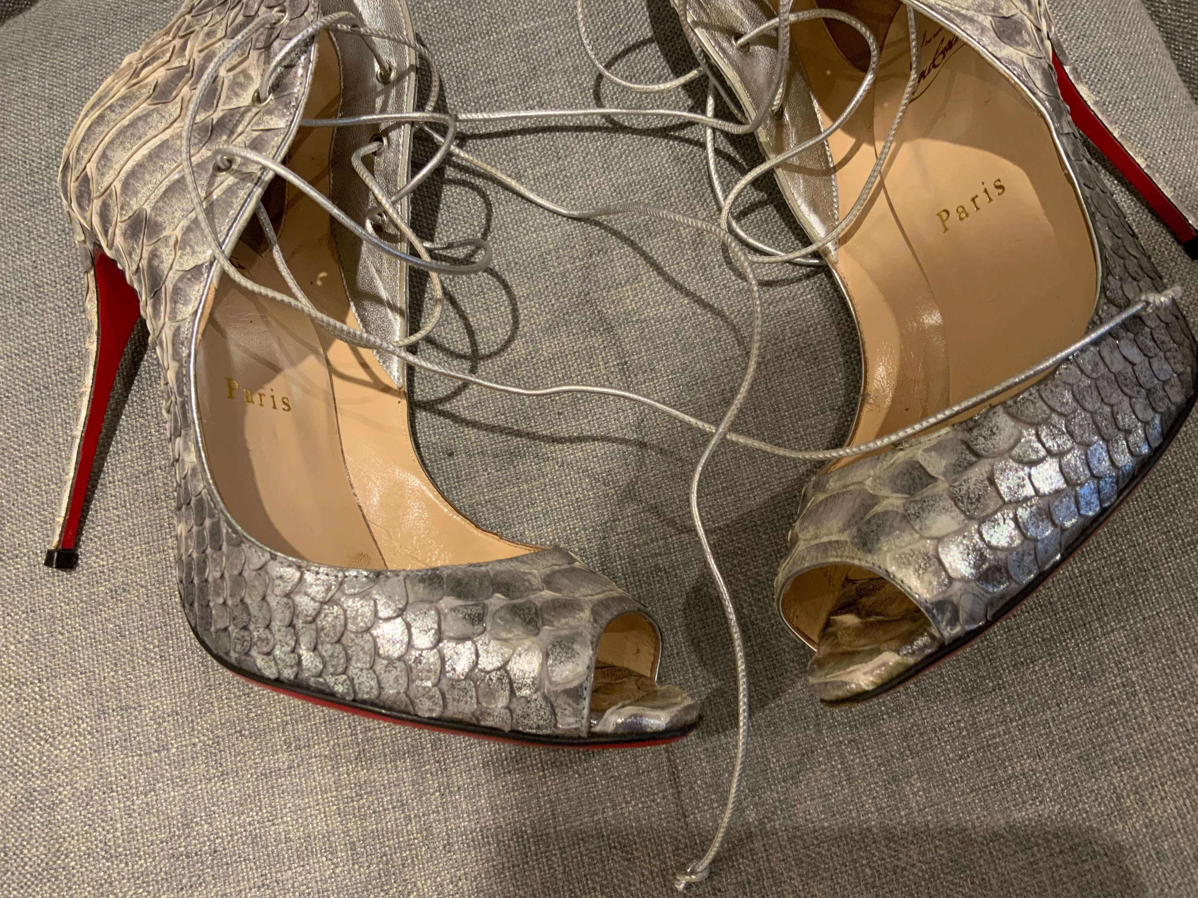 Christian Louboutin Python Megavamp 100 Pumps Heels Size 36.5 ladies