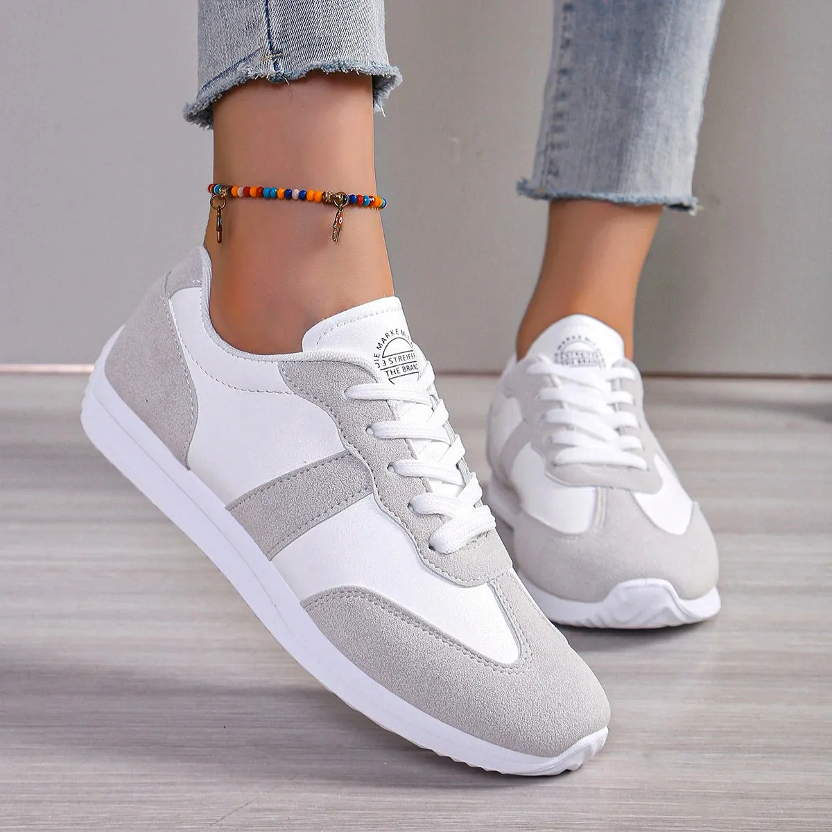 Lightweight Casual Sneakers For Women Fashion Flat Heels Lace Up Walking Shoes Woman Comfortable Soft Sole Sports Flats Trainers