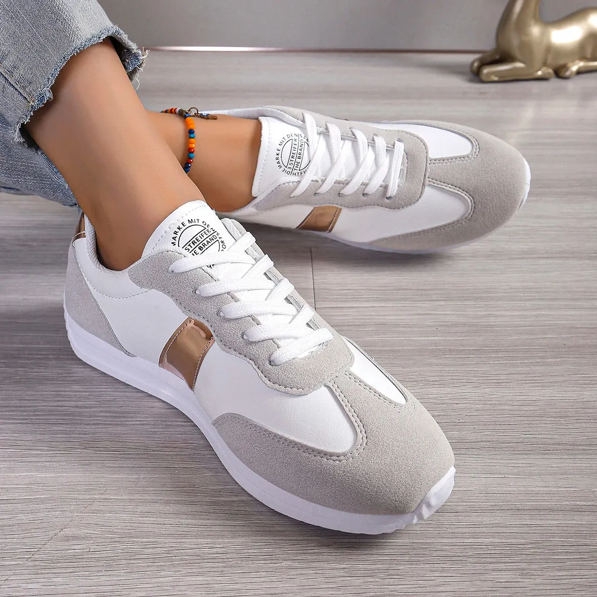 Lightweight Casual Sneakers For Women Fashion Flat Heels Lace Up Walking Shoes Woman Comfortable Soft Sole Sports Flats Trainers