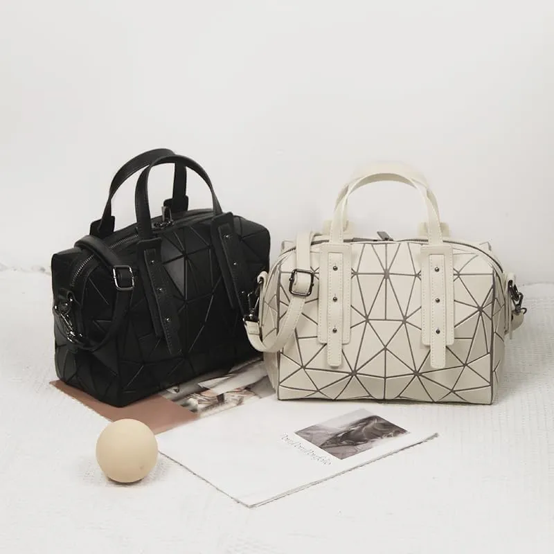 Luminous Geometric Backpacks Women Holographic Reflective Bags Handbags Holographic Reflective Bags Iridescent Backpack (BB1068-Milk tea)