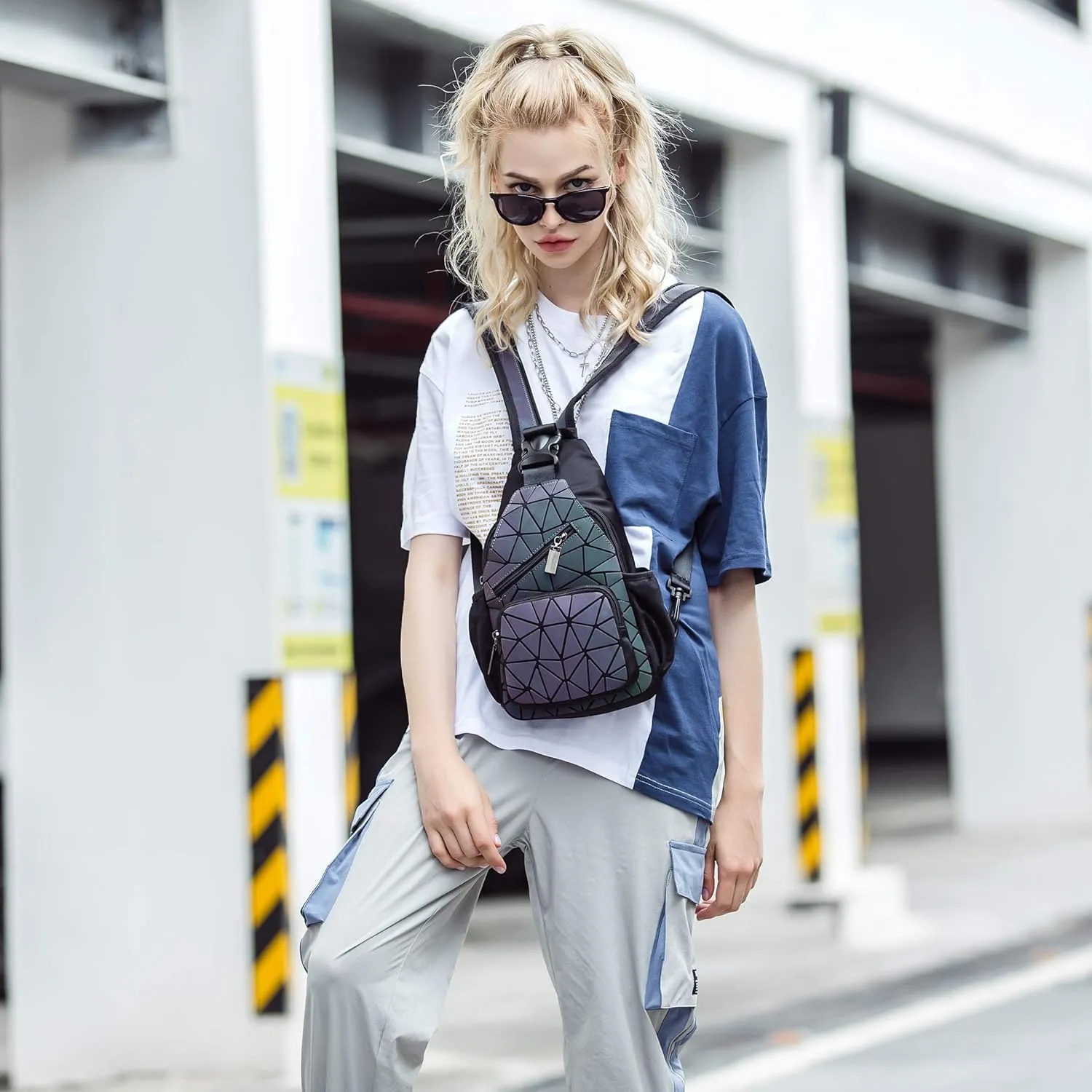 Luminous Geometric Backpacks Women Holographic Reflective Bags Handbags Holographic Reflective Bags Iridescent Backpack (BB19011-01)