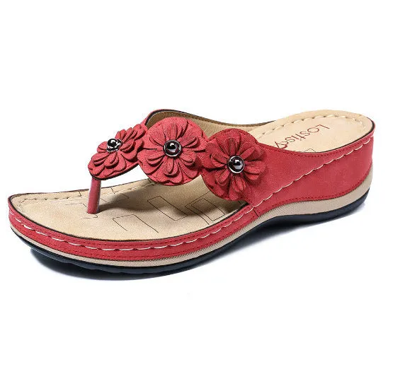 Retro Slope With Casual Flip-Flops - Women's shoes