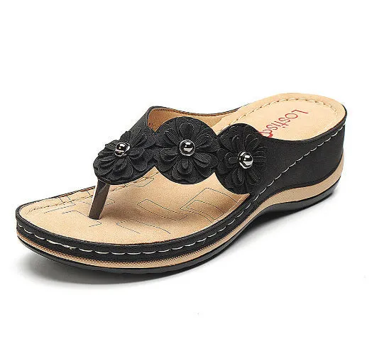 Retro Slope With Casual Flip-Flops - Women's shoes