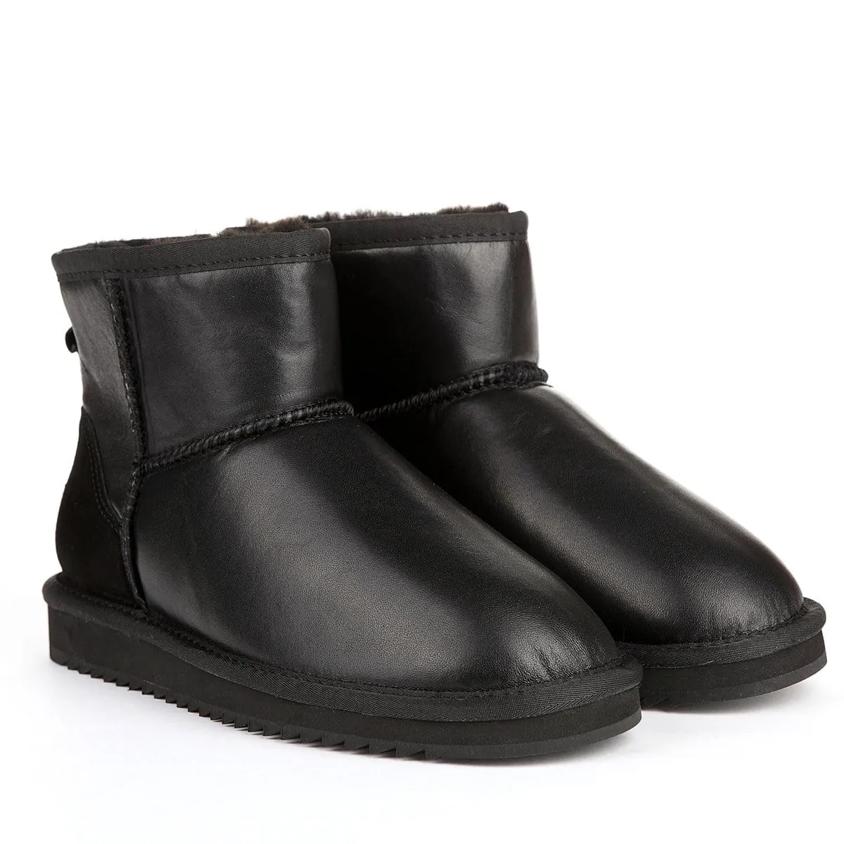 UGG Ultra Short Nappa